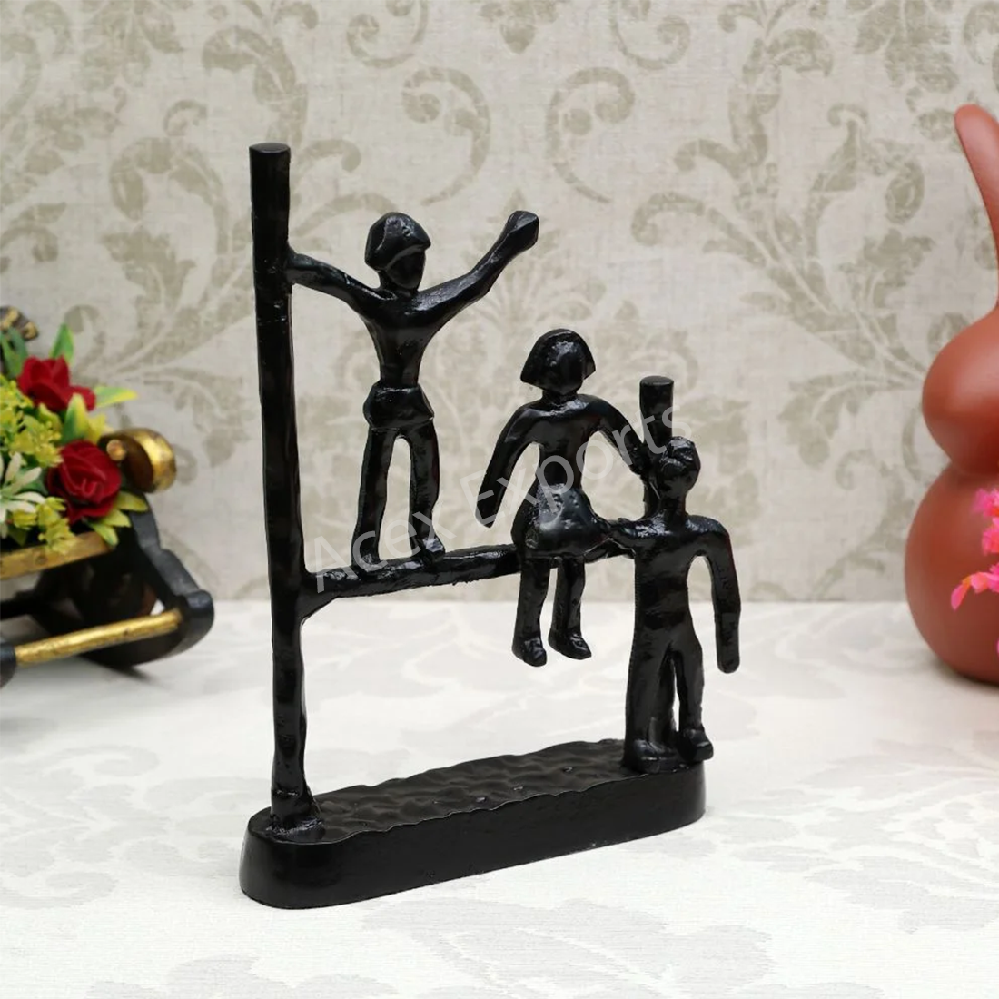 The Gutsy Trio Abstract Decor Gold Black