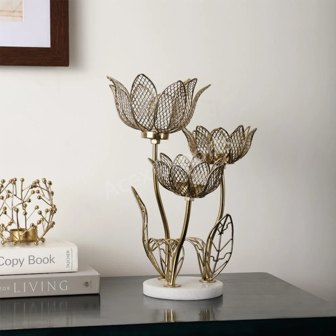 Lotus triple-tealight candle stand