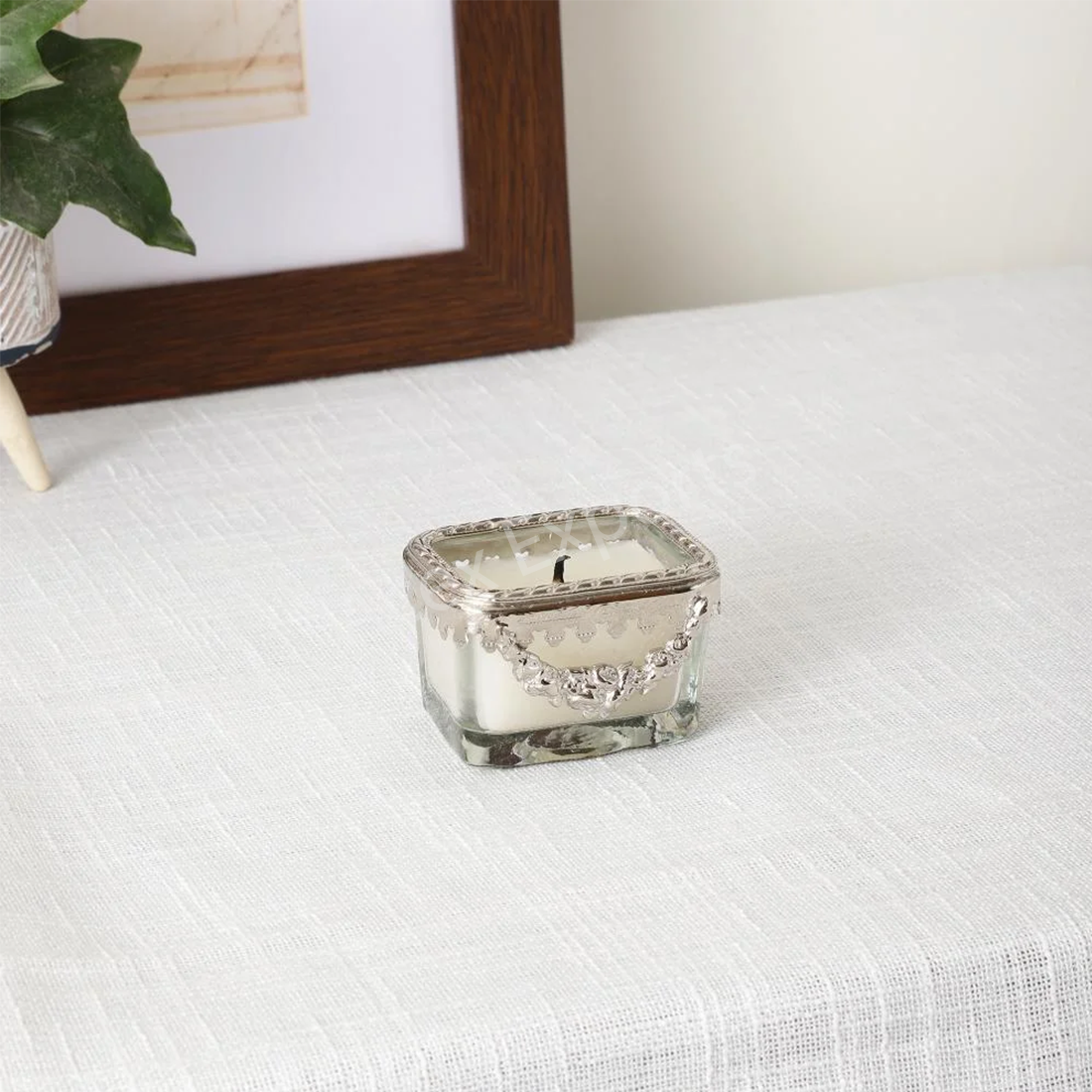 Snowy whisper white scented candle glass jar with silver Ring