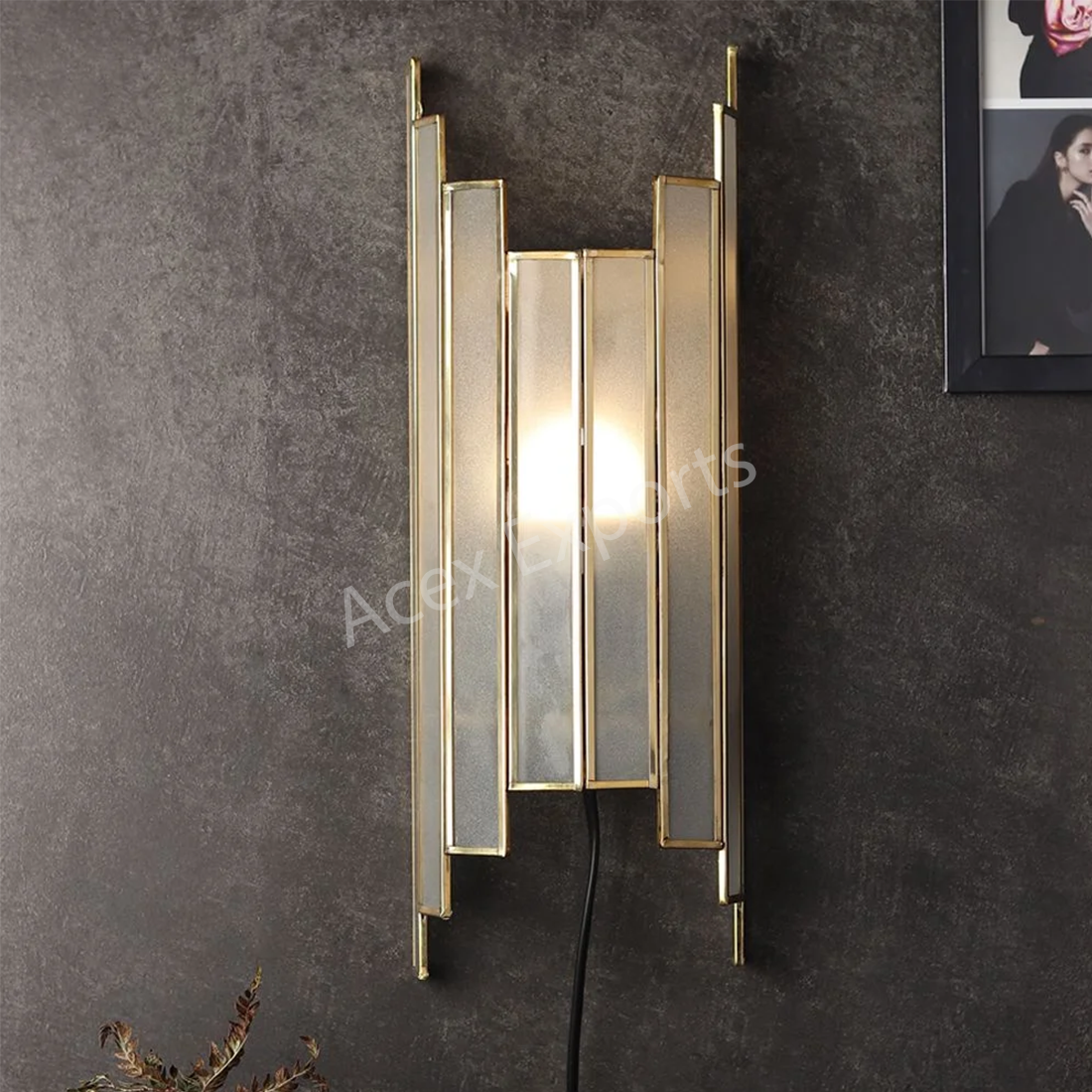 Arc De Luxe Wall Lamp with Frosted Glass
