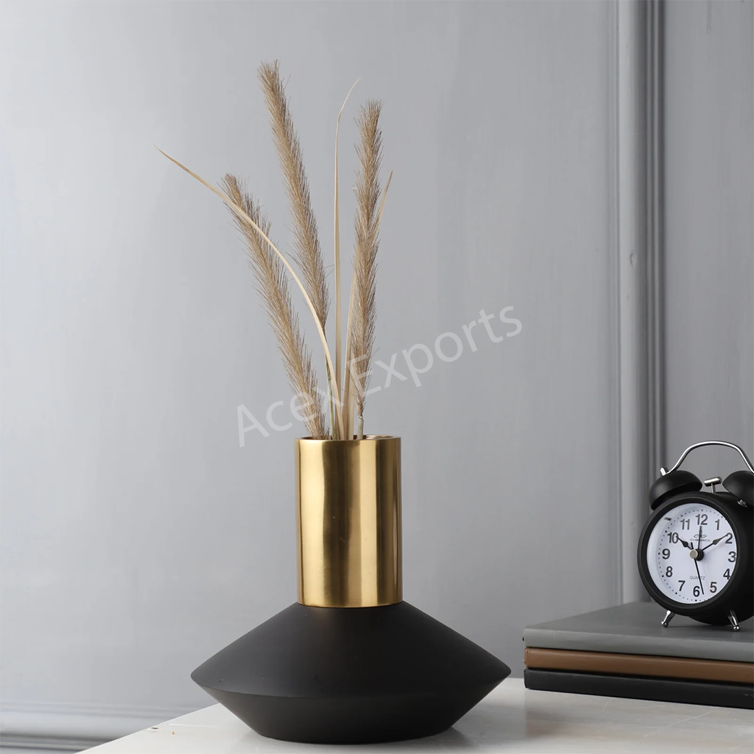 “Short Deidra Vase” Black wood gold